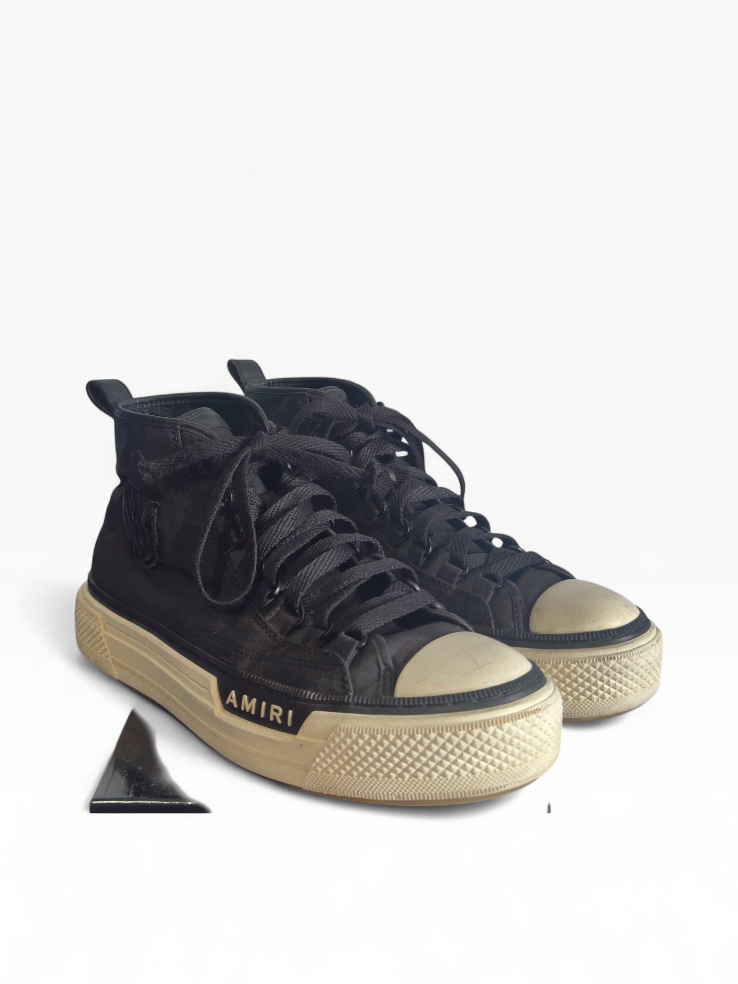 Tenis Amiri