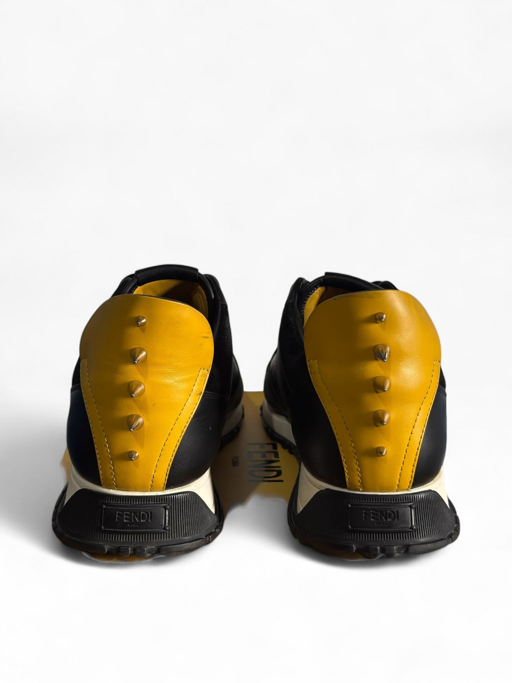 Tenis Fendi