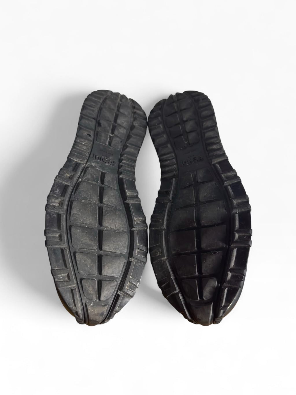 Tenis Fendi